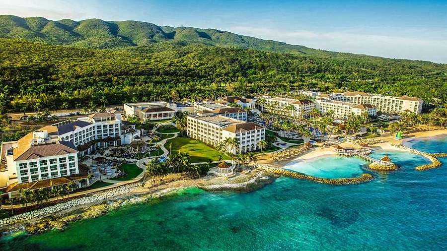Hyatt Ziva Rose Hall family-friendly all-inclusive resort in Jamaica with beachfront pools, waterpark, and mountain views.